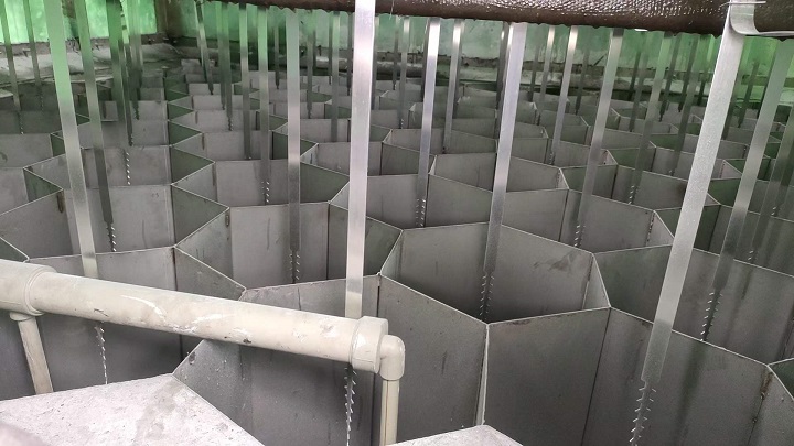 1749200564190039.jpg 陰極線26.jpg